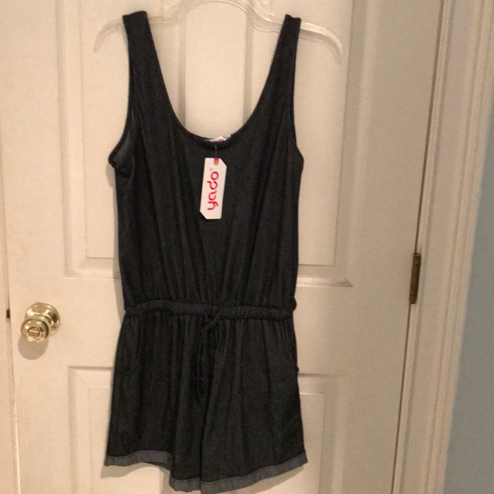 Dark grey/black romper